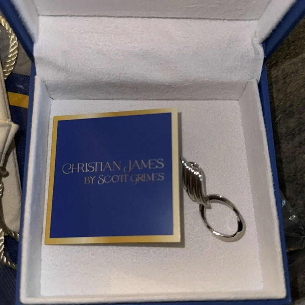 Christian James by Scott Grimes Sterling Oval‎ Doorknocker Ripple Earrings